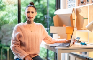 Join New Zealand’s busy ecommerce market with an NZD account!