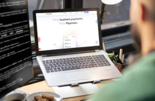 How global businesses use the Payoneer card to accelerate their growth
