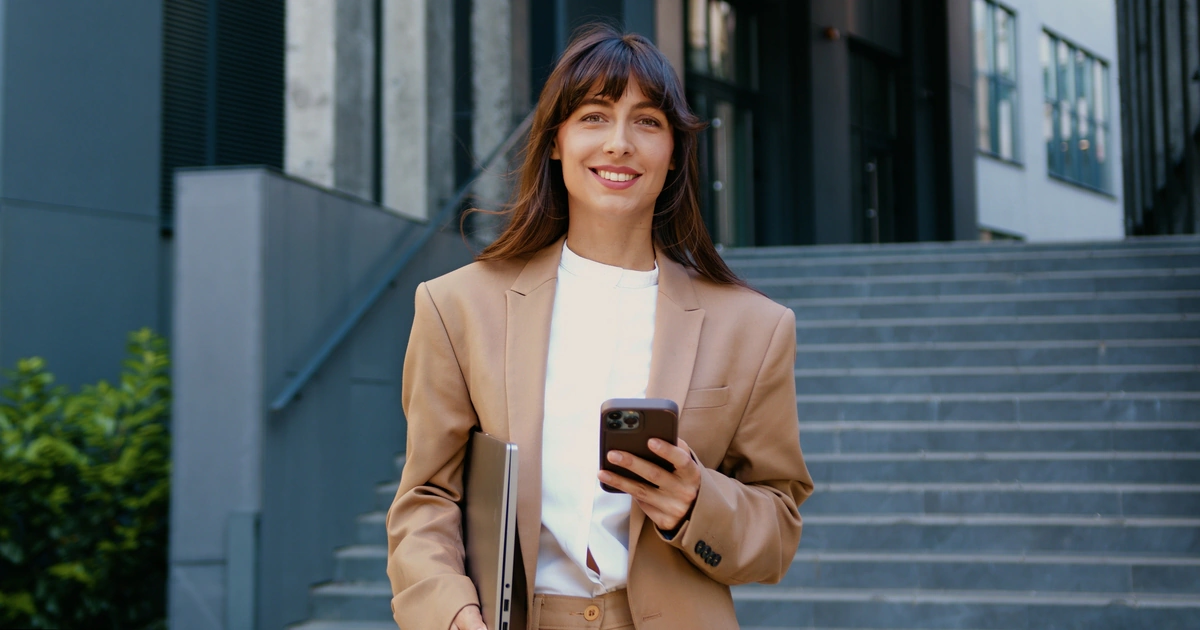 Cross-Border Payments: A Complete Guide for Businesses - shutterstock 2757679783 cropped Cross-Border Payments: A Complete Guide for Businesses